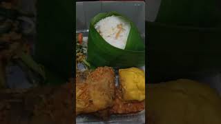 food from Sundanese  Nasi Liwet  food indonesianfood [upl. by Otrebide]