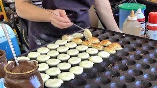 London Street Food Cooking Sweet Dutch Pancakes quotpoffertjesquot in Camden Lock Market [upl. by Sorenson795]