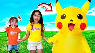 SARAH e ELOAH em uma HISTÓRIA ENGRAÇADA da visita do PIKACHU  Funny Story for Kids [upl. by Smoht87]