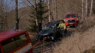 Hasiči Velká Úpa  Pec pod Sněžkou a jejich zásah upraveným vozem Toyota Hilux hasiči hasici [upl. by Rex]