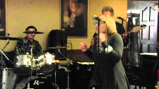 The Rhythm Aces1 Way Outfeat Shari Richards4712 [upl. by Acinemod93]