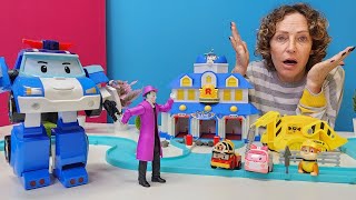 Spielspaß mit Nicole  Robocar Poli steckt in seiner Garage fest  Die Paw Patrol eilt zu Hilfe [upl. by Uthrop]