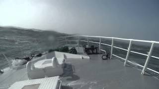 Au cœur de la tempête en chalutier 2014 [upl. by Gnohp]