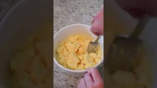 How to Make Fluffy Scrambled Eggsin the Microwave [upl. by Ettennat984]