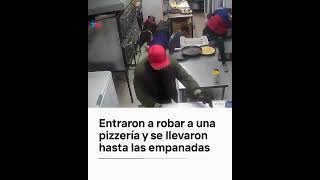 Entraron a robar a una pizzería y se llevaron hasta las empanadas [upl. by Xyno]