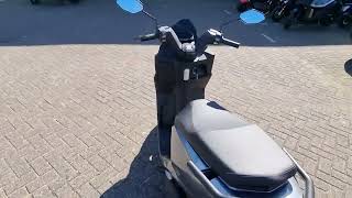 Horwin sk1 elektrisch scooter review [upl. by Savihc]