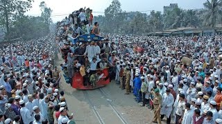 Great Eid Rush On Trains In Bangladesh 2016 Extreme Overcrowded Trains Video [upl. by Ann-Marie]