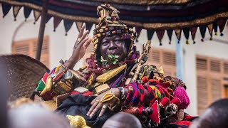 Otumfuo Osei Tutu II dancing in Batakari Keseɛ [upl. by Tegan]