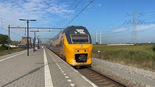 VIRMm vertrekt van het linker spoor op station kruiningenyerseke [upl. by Anirdnajela]