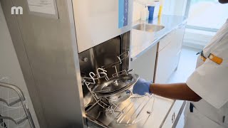 MEIKO instruction video bedpan washerdisinfector with automatic door opening [upl. by Nacul]