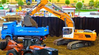 AMAZING RC TRUCK MEETING  SUPER DETAILED RC CONSTRUCTION SITE DISPLAY JD TRUCK KABOLITE EXCAVATOR [upl. by Ttik]