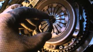 PEUGEOT 206 CLUTCH REPAIR [upl. by Llednyl]