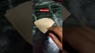 🇮🇳 ❤ Maida ka Triangle Lachha cutting recipe 😋 paratha recipe ytshorts food crazykitchen 🔥🇮🇳 [upl. by Goren491]