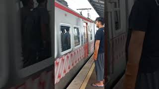 Suasana Stasiun Solo Jebres KRL Solo Jogja gerbong berapa yang kosong [upl. by Stepha770]