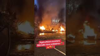 Embrasement géneral les agricuteurs manifestent en France [upl. by Hurlbut]