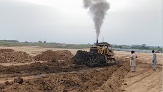 Powerful Komatsu Dozer Working In Slush [upl. by Barram446]