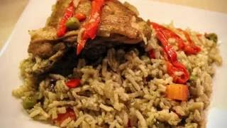 Arroz con Pollo  Saborespe [upl. by Nelhsa]