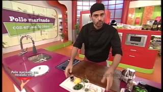 Receta pollo marinado con ensalada césar [upl. by Damicke355]