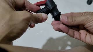 How To Pump A Triban 100 Tyre Using The Decathlon Btwin 500 Air Pump [upl. by Turk]