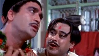 Sunil Dutt Tries To Sing  Sunil Dutt Kishore Kumar amp Saira Banu  Padosan [upl. by Ailegnave]