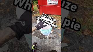 I found a life size whoopie pie in the trash 🗑 food shorts dumpsterdiving cooking [upl. by Llehsar]