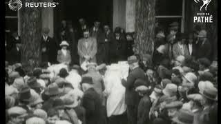 ENGLAND QUIRKY Custom of charity of Tichbourne dole  bags of flour given to local people 1928 [upl. by Khosrow]