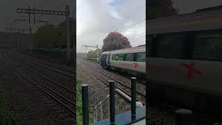 Cross Country 221115 passing Pangbourne 71024 [upl. by Janek]