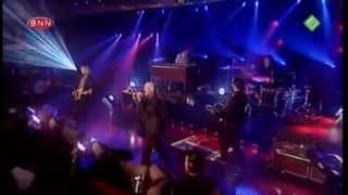 20010427  REM  Imitation of Life Live  TOTP [upl. by Yecam897]