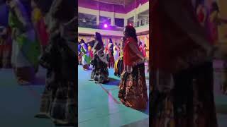 Sanedo sanedo sanedo lal sanedoyoutubeshorts dance garbadance garba [upl. by Robin661]