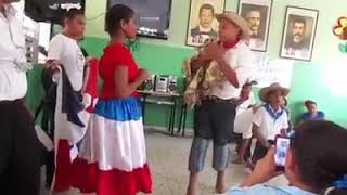 Emely Peguero bailando tipico en su escuela [upl. by Nevile489]