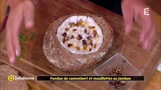 Coup dfood  Fondue de camembert et mouillettes au jambon [upl. by Alroy]