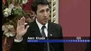 Amir Khadir  Assermentation à lAssemblée nationale du Québec [upl. by Wagshul255]