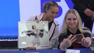 Alina Zagitova 20230813 Moscow Urban Forum Autograph Session [upl. by Etteve490]