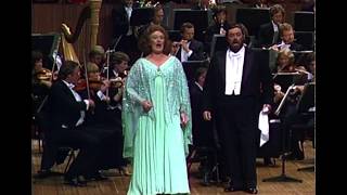 Sutherland and Pavarotti live at the Sydney Opera House [upl. by Aileon]