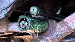 how to repair a axel on a peugeot 206 part 3 [upl. by Gwyn93]