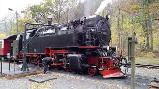 Dampfzug HSB Nordhausen  Brocken nimmt Wasser im Bahnhof Eisfelder Talmühle [upl. by Auhsuj]