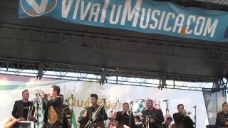 Banda Tierra Sagrada La buena y la mala En Vivo Plaza Garibaldi Chicago Septiembre 2014 [upl. by Nnyloj]