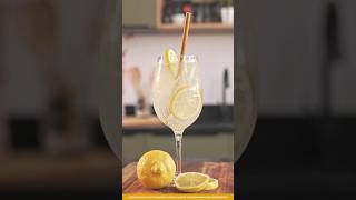 🍋 Un Spritz sucré au goût de citron cocktail drink drinkrecipes cocktailrecipe [upl. by Adabel894]