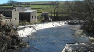 Archimedes Screw Plant at Bainbridge in Wensleydale [upl. by Ahsirtak]