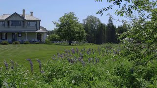 Les Jardins de Métis et les tondeuses à siège  Dans mon Jardin [upl. by Tiemroth]