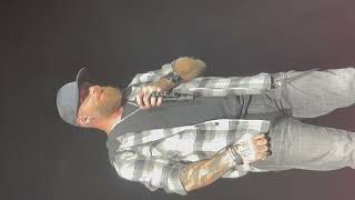 Brantley Gilbert The ones that like me [upl. by Seymour428]