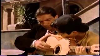 Antonio Banderas Profesor de Guitarra [upl. by Zerimar]