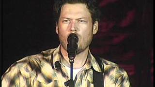 BLAKE SHELTON Old Red 2009 LiVE [upl. by Nesilla]