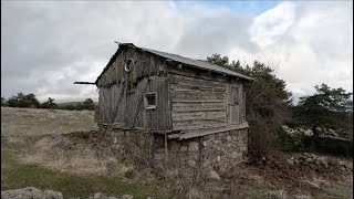 The man buys an abandoned wooden hut 25 years ago repairs it and hides in it [upl. by Thera]