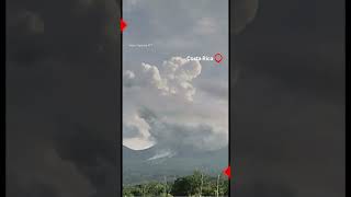 En video fuerte erupción del volcán Rincón de la Vieja en Costa Rica  El Espectador [upl. by Nevarc]