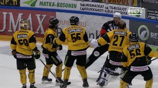 SaiPa raivostui Jukurien erikoisesta voittomaalista maalivahti oli ilman maskia kun kiekko ylitti [upl. by Lise]