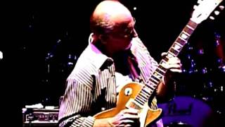 Larry Carlton w Keb Mo at Billboard Live  Performance 7  quotDangerous Moodquot [upl. by Margaret]