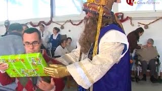 Reyes Magos 2016 visita al Centro Ocupacional de Afanas  Sanlúcar de Barrameda [upl. by Eihcra383]