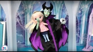 Frozen Elsa Toddler gets taken by Maleficent Elsa vs Maleficent Princess Hair Salon Disaster [upl. by Tillfourd]