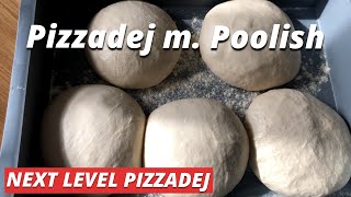 Pizzadej med Poolish  Next level pizza  Opskrift på langtidshævet pizzadej med Caputo og tørgær [upl. by Ellertal151]